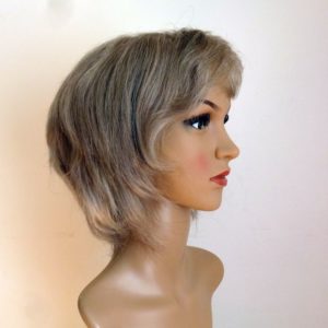 Damenperücke grau kinnlang