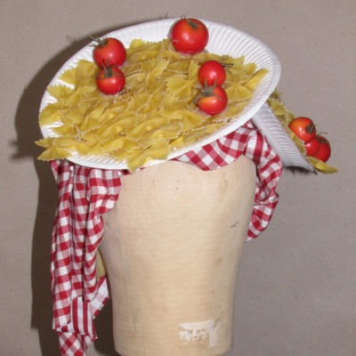 Kopfputz mit Nudeln